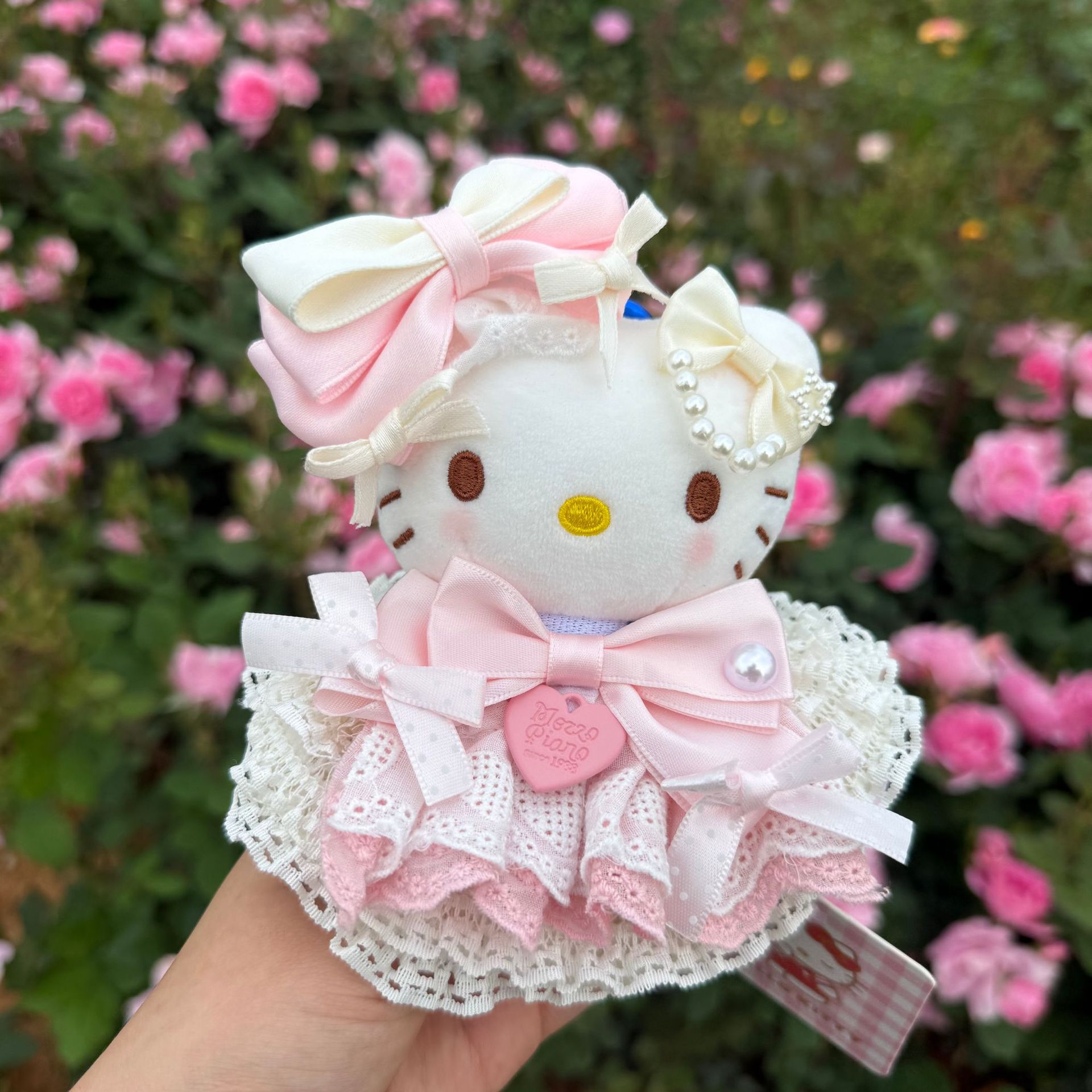 Sanrio Hello Kitty Pink Lolita - Car Accessories In Japan ulasan dan harga